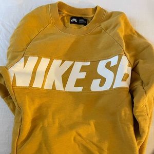 NIKE SB sweatshirt